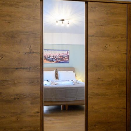 Plato 42 Apartment กาลามาตา ภายนอก รูปภาพ