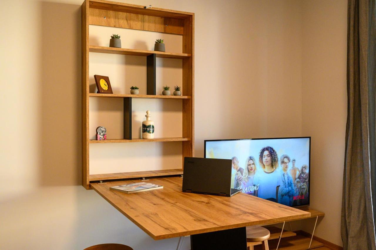 Plato 42 Apartment กาลามาตา ภายนอก รูปภาพ