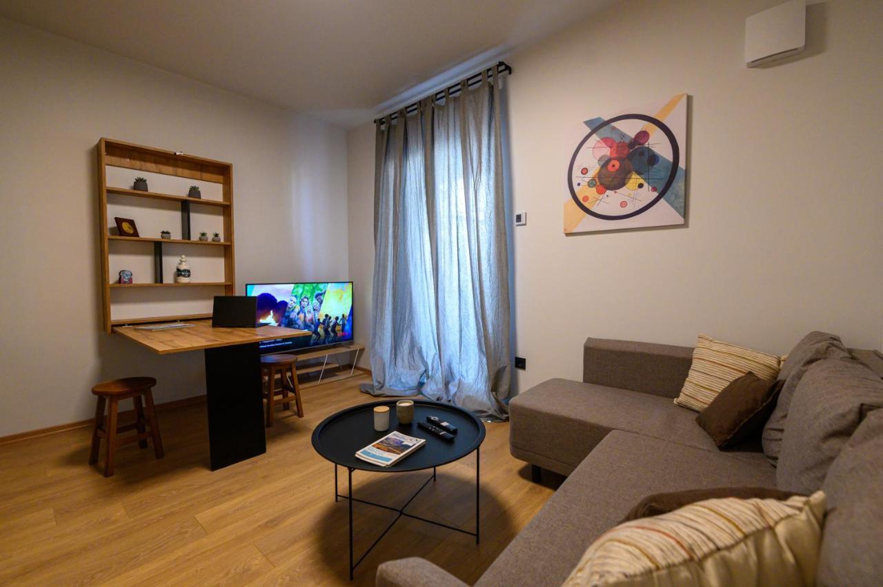 Plato 42 Apartment กาลามาตา ภายนอก รูปภาพ