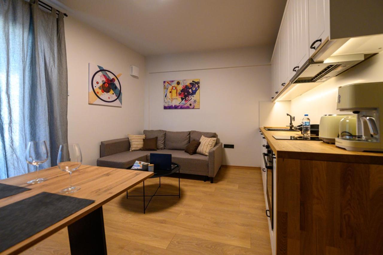 Plato 42 Apartment กาลามาตา ภายนอก รูปภาพ